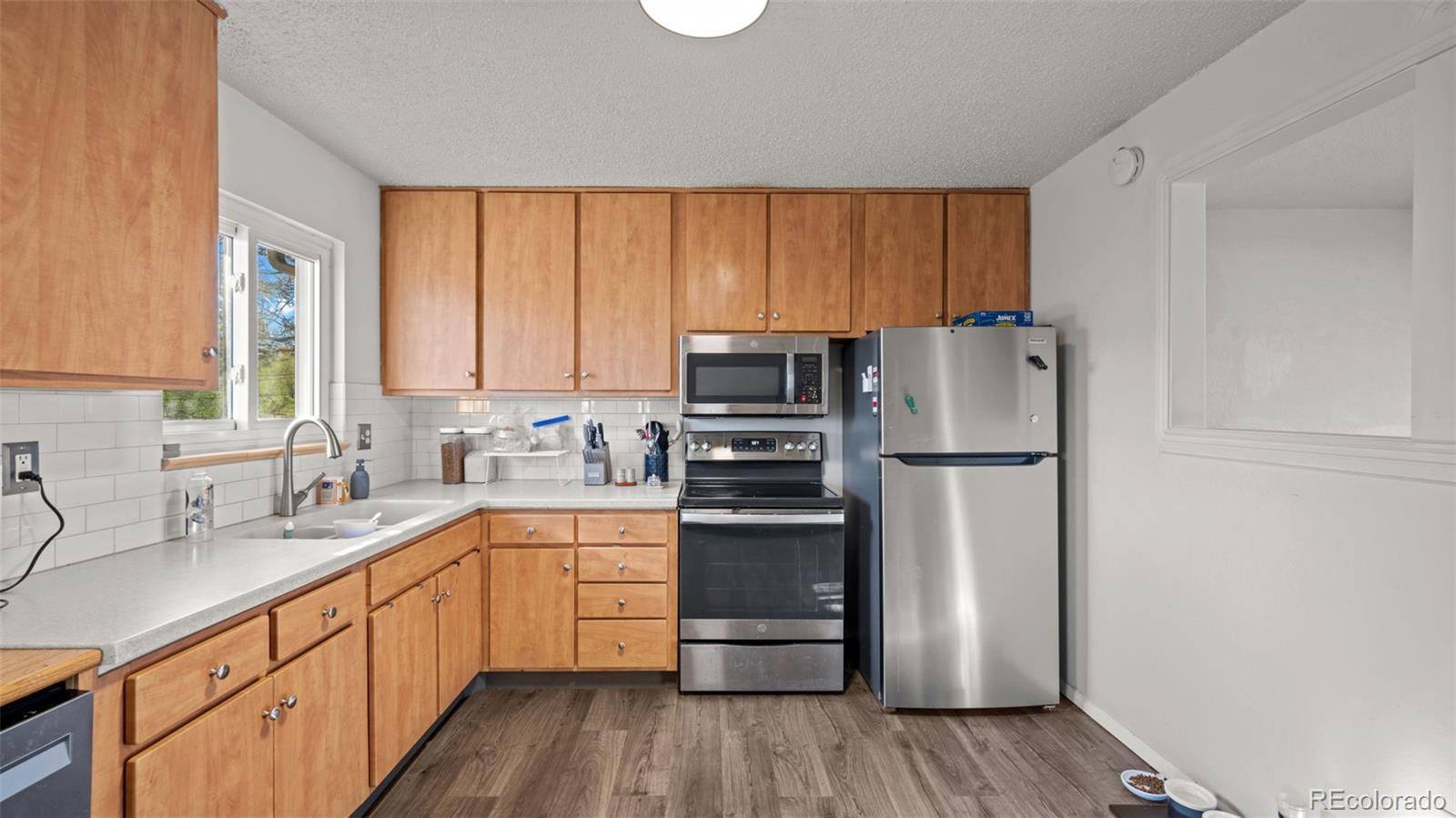 MLS Image #7 for 946  hutchinson drive,colorado springs, Colorado
