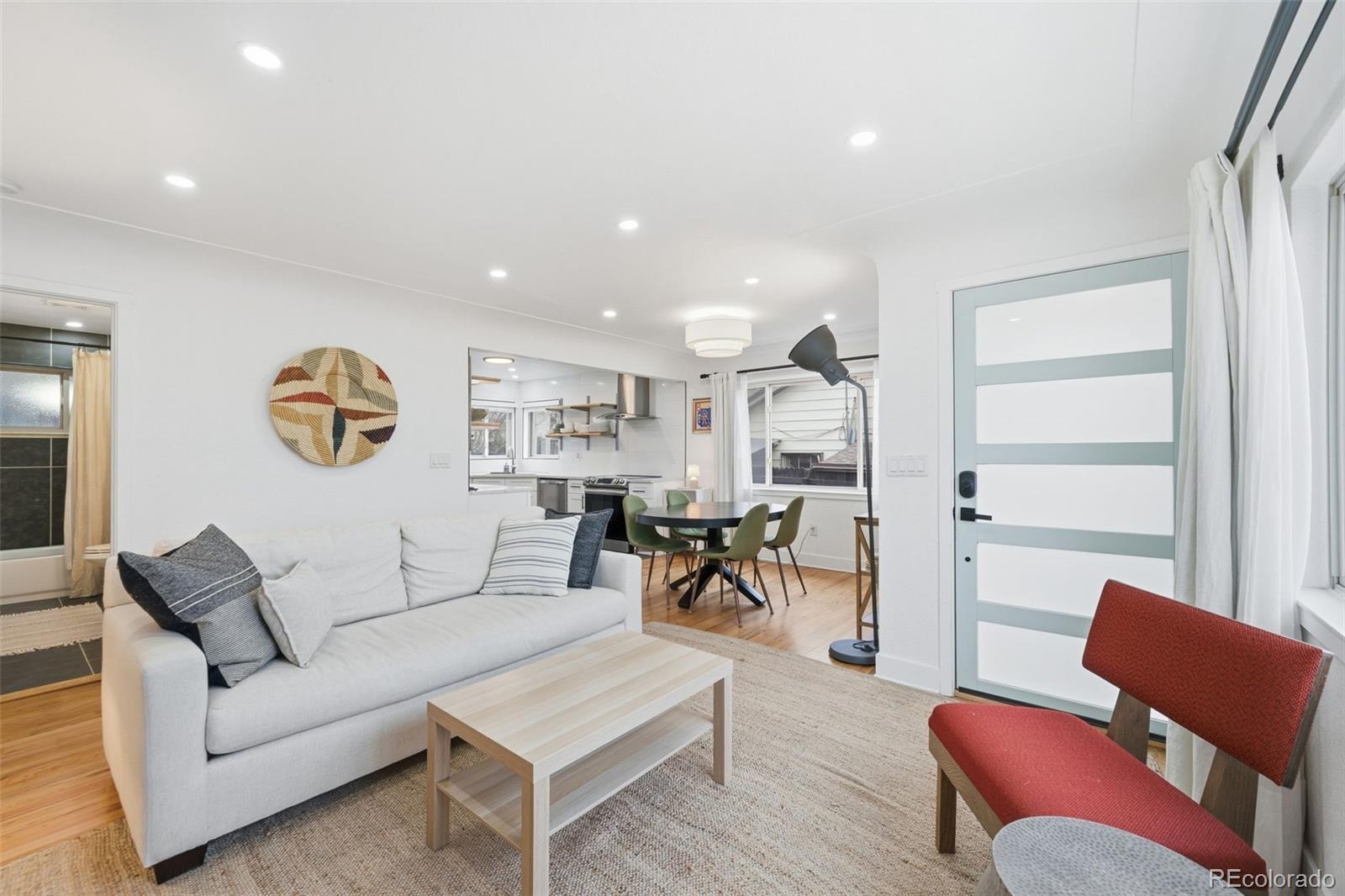 MLS Image #3 for 4702 s lincoln street,englewood, Colorado