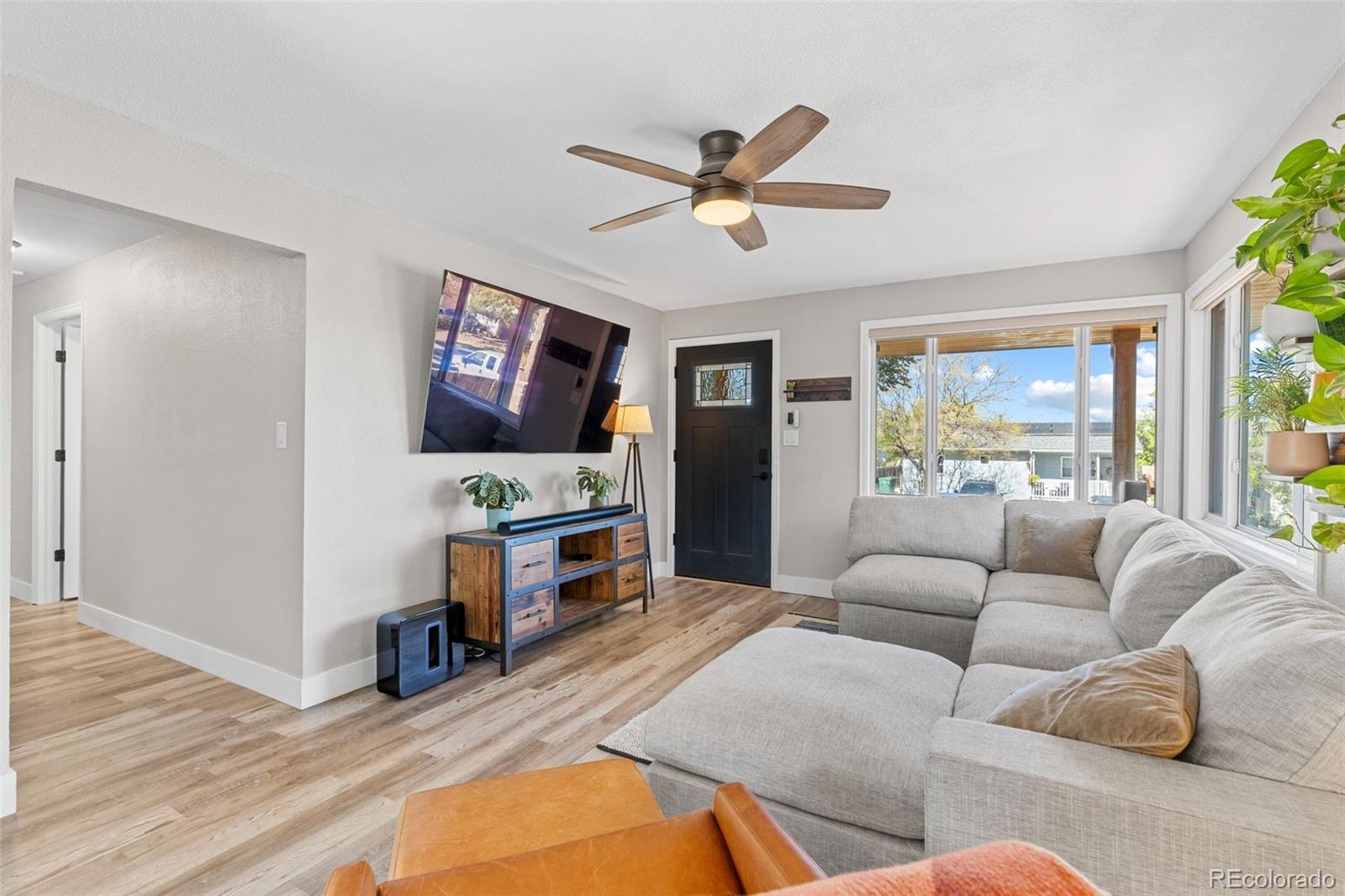 MLS Image #10 for 1460 w alaska place,denver, Colorado
