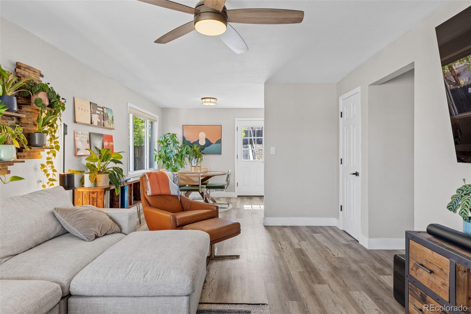 MLS Image #11 for 1460 w alaska place,denver, Colorado