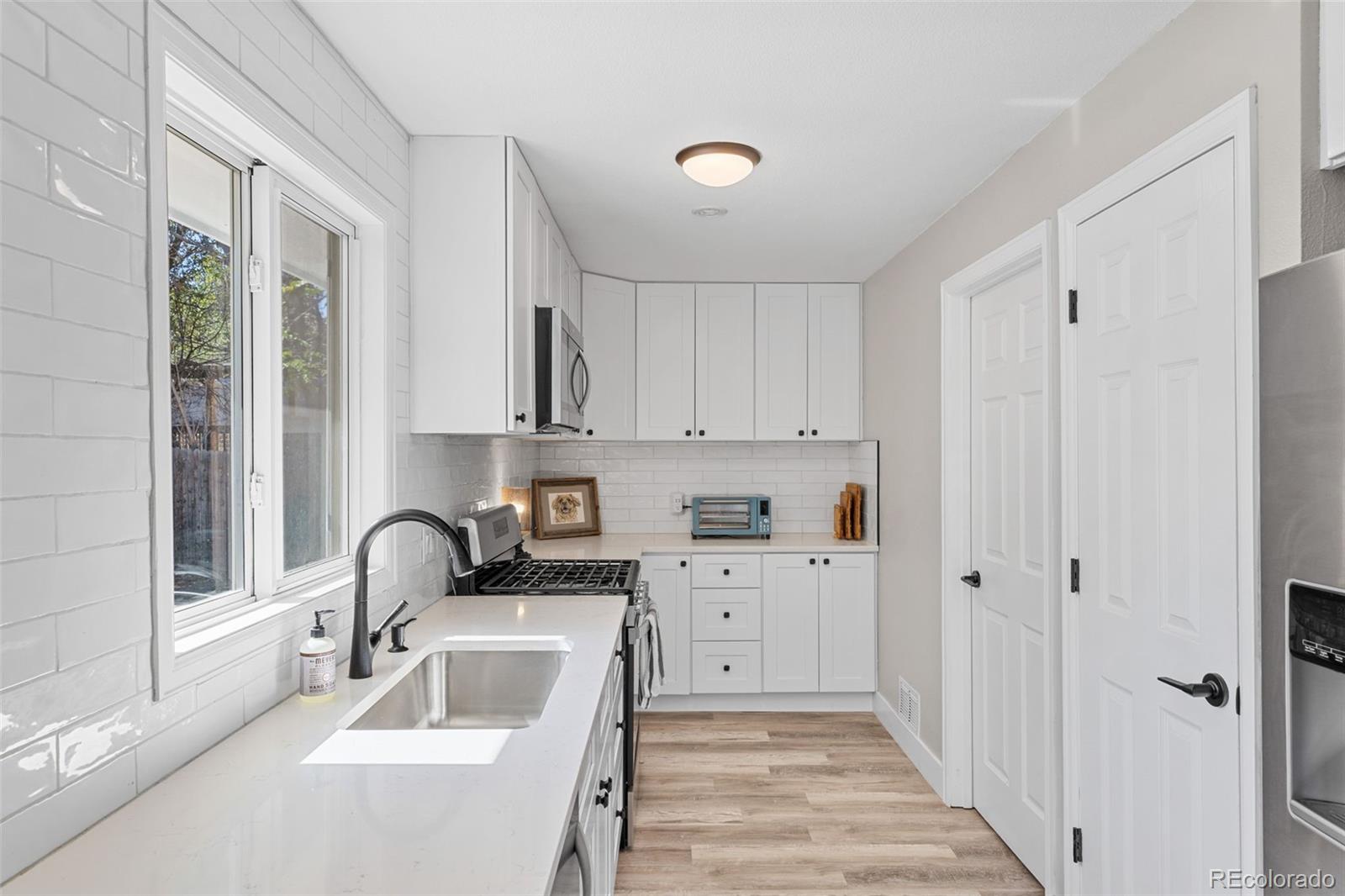 MLS Image #18 for 1460 w alaska place,denver, Colorado