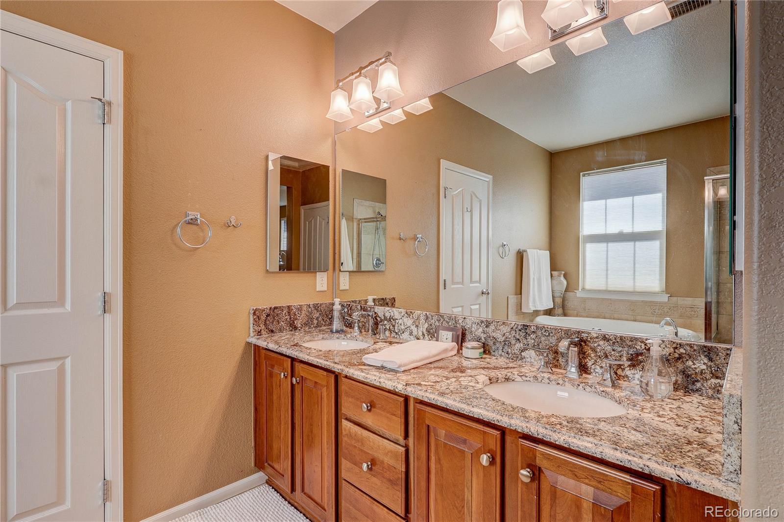 MLS Image #18 for 10556  graymont lane b,highlands ranch, Colorado