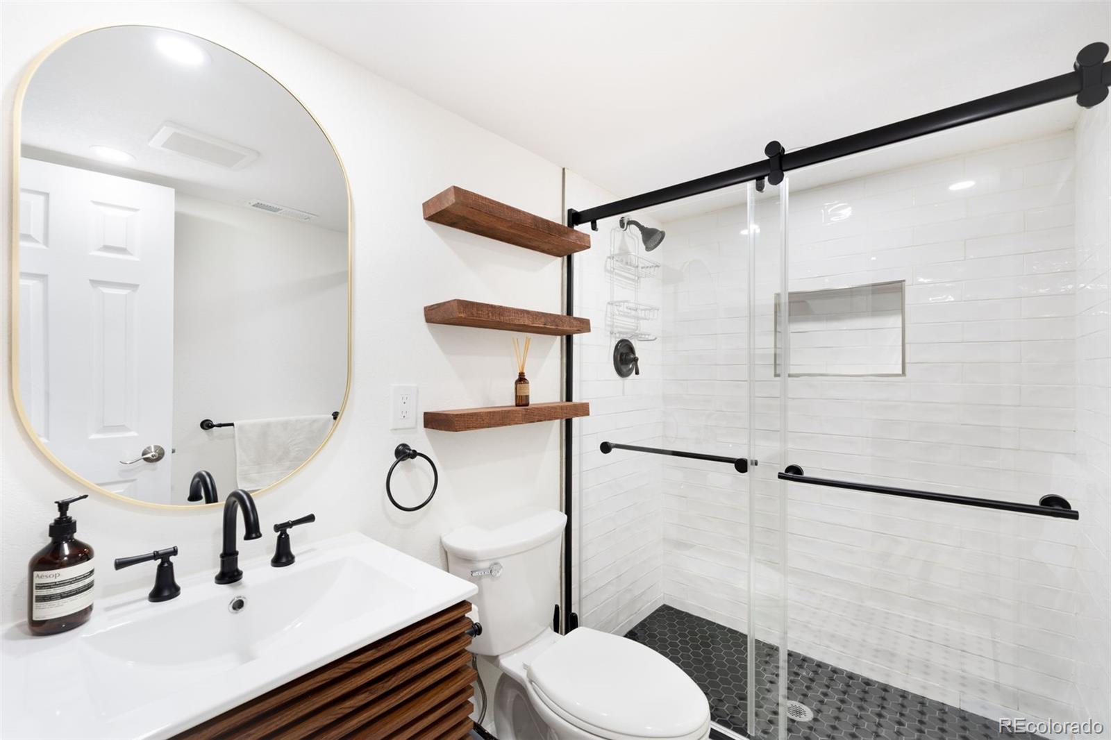 MLS Image #29 for 234 s madison street,denver, Colorado