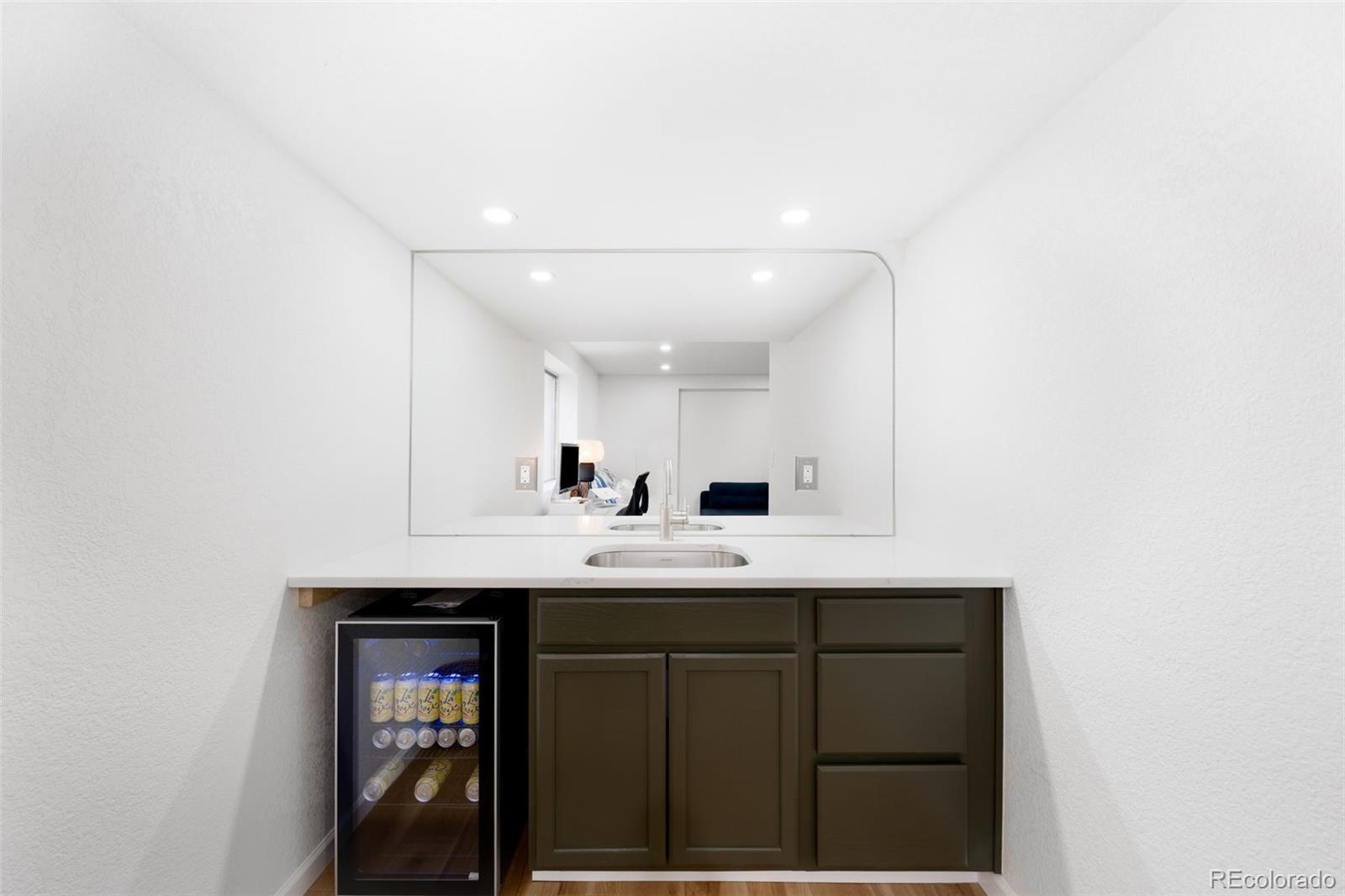 MLS Image #31 for 234 s madison street,denver, Colorado