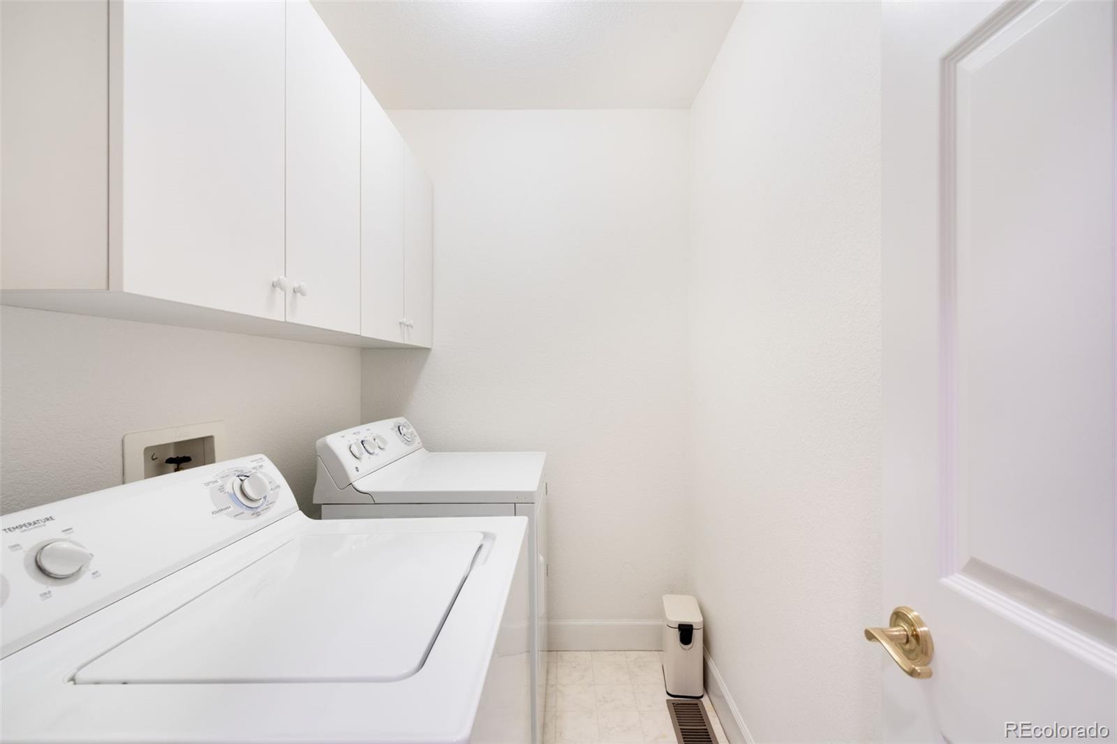 MLS Image #32 for 234 s madison street,denver, Colorado