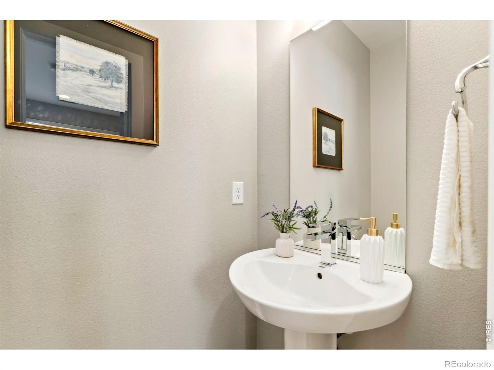 MLS Image #4 for 1435  irving street,denver, Colorado