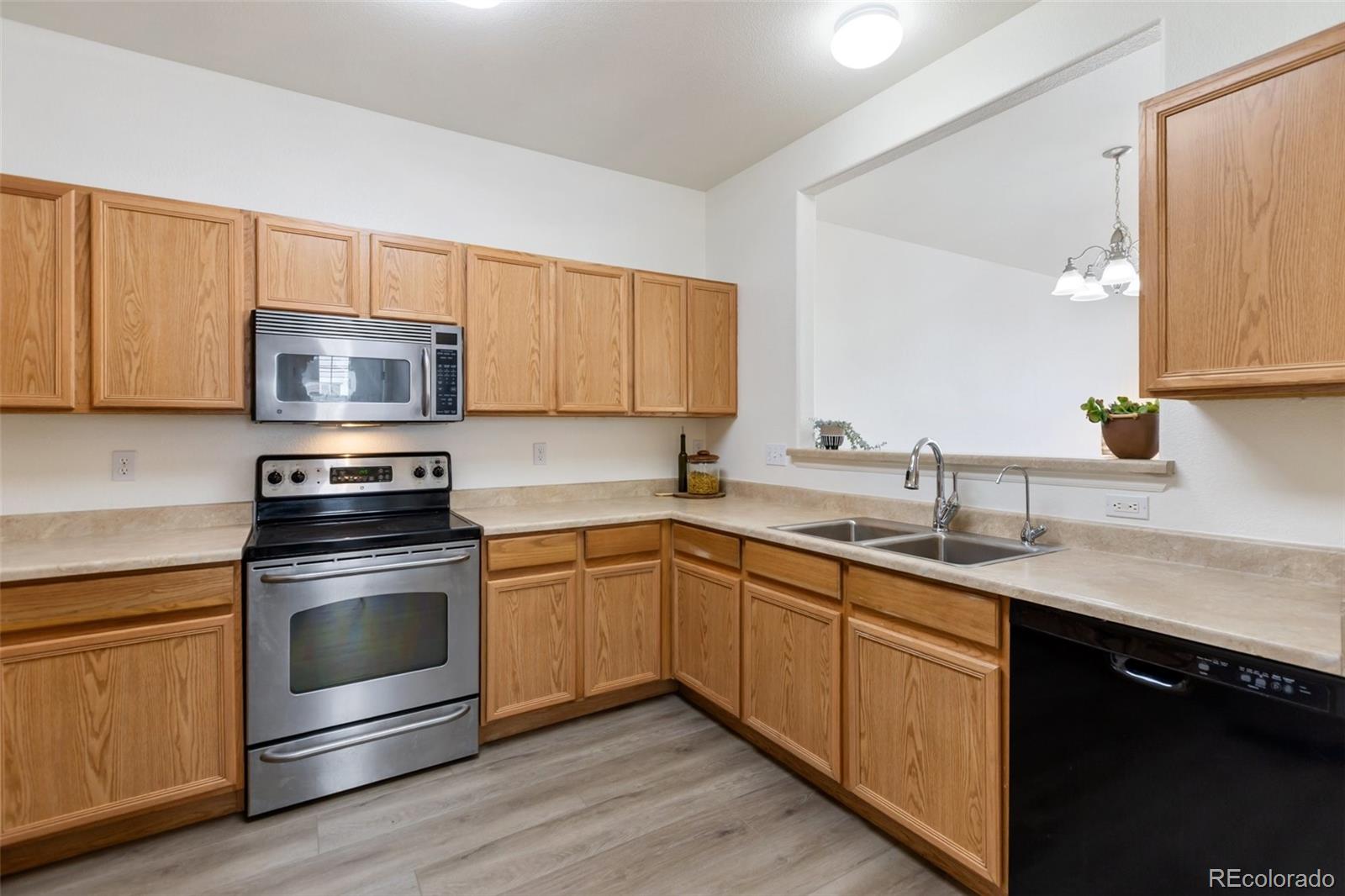 MLS Image #14 for 7536  sandy springs point,fountain, Colorado