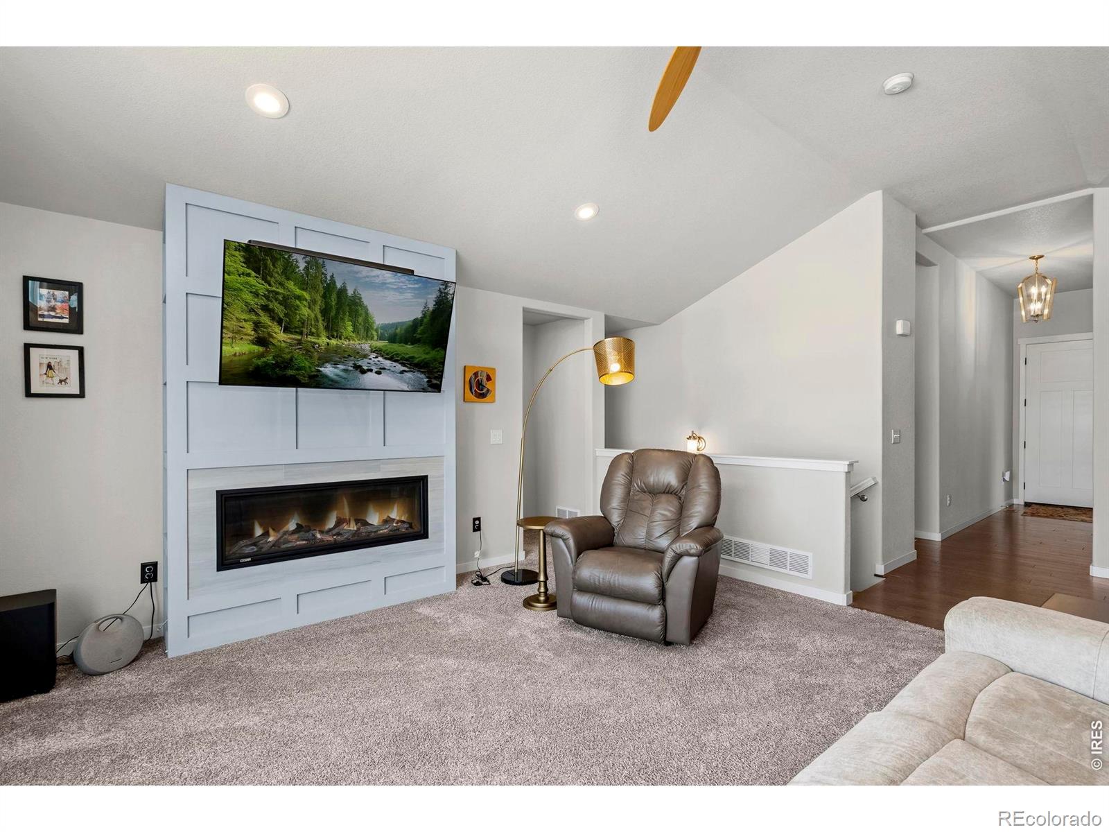 MLS Image #3 for 7102  silver court,timnath, Colorado