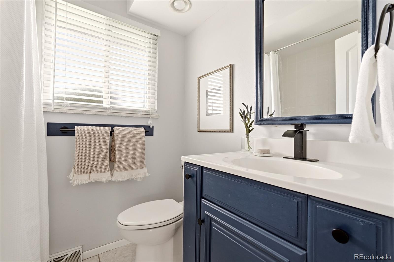 MLS Image #17 for 4455 e hinsdale place,centennial, Colorado