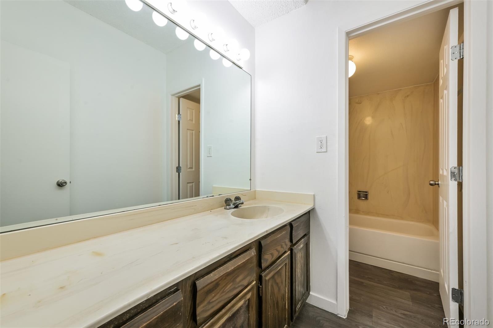 MLS Image #9 for 364 s ironton street,aurora, Colorado