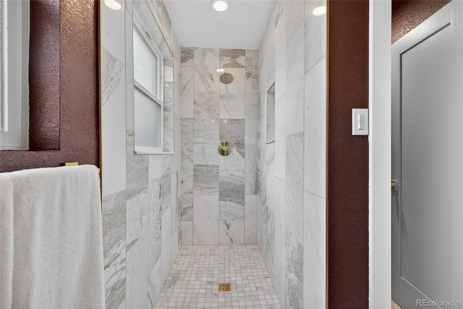 MLS Image #16 for 583 s oneida way,denver, Colorado
