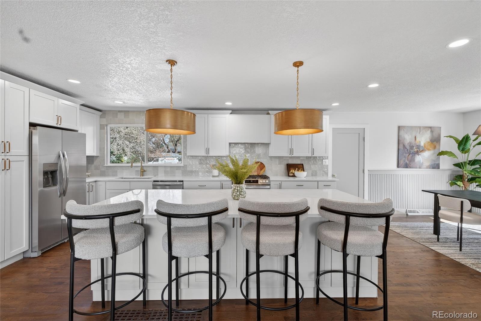 MLS Image #5 for 583 s oneida way,denver, Colorado