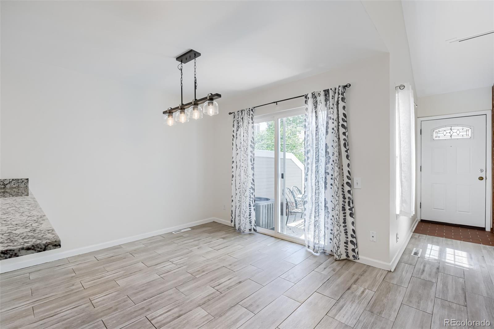 MLS Image #9 for 2892 w long circle,littleton, Colorado