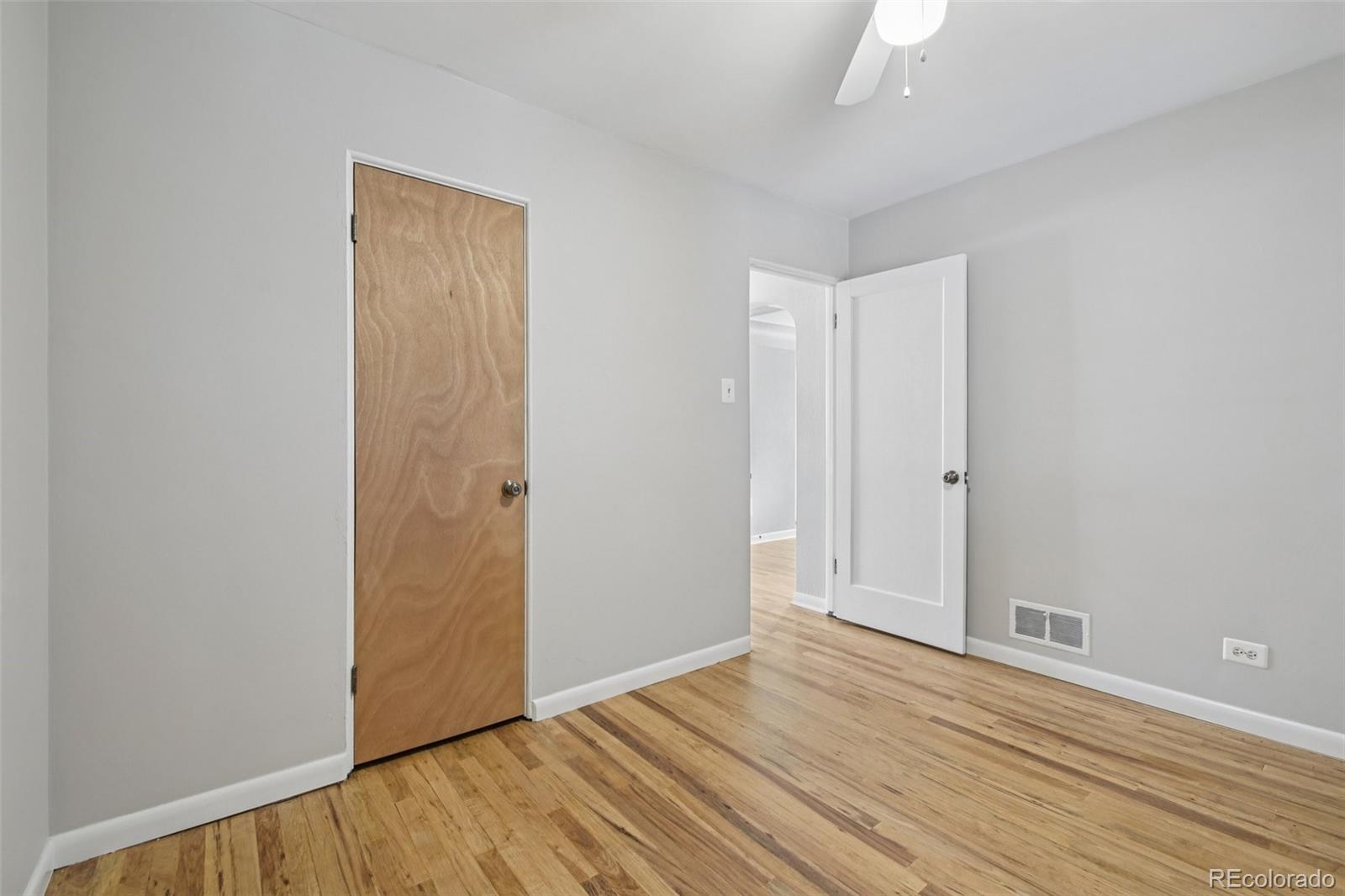MLS Image #15 for 977  yates street,denver, Colorado