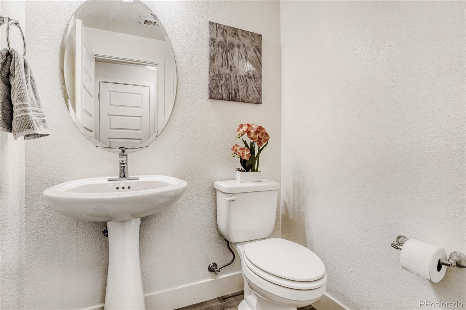 MLS Image #10 for 19562 e sunset circle,centennial, Colorado