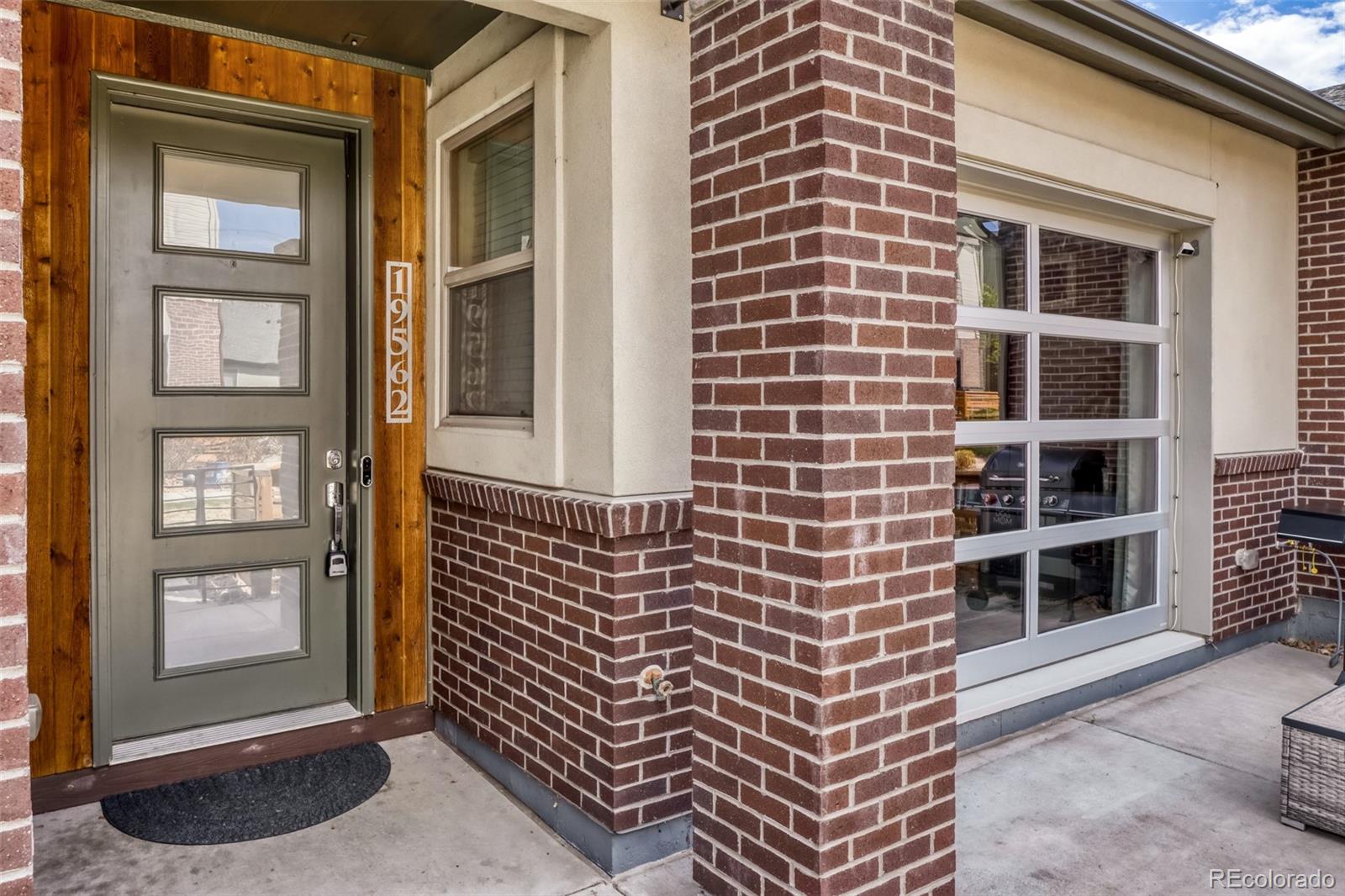 MLS Image #2 for 19562 e sunset circle,centennial, Colorado