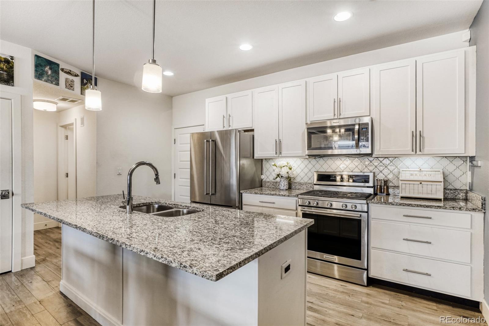 MLS Image #8 for 19562 e sunset circle,centennial, Colorado