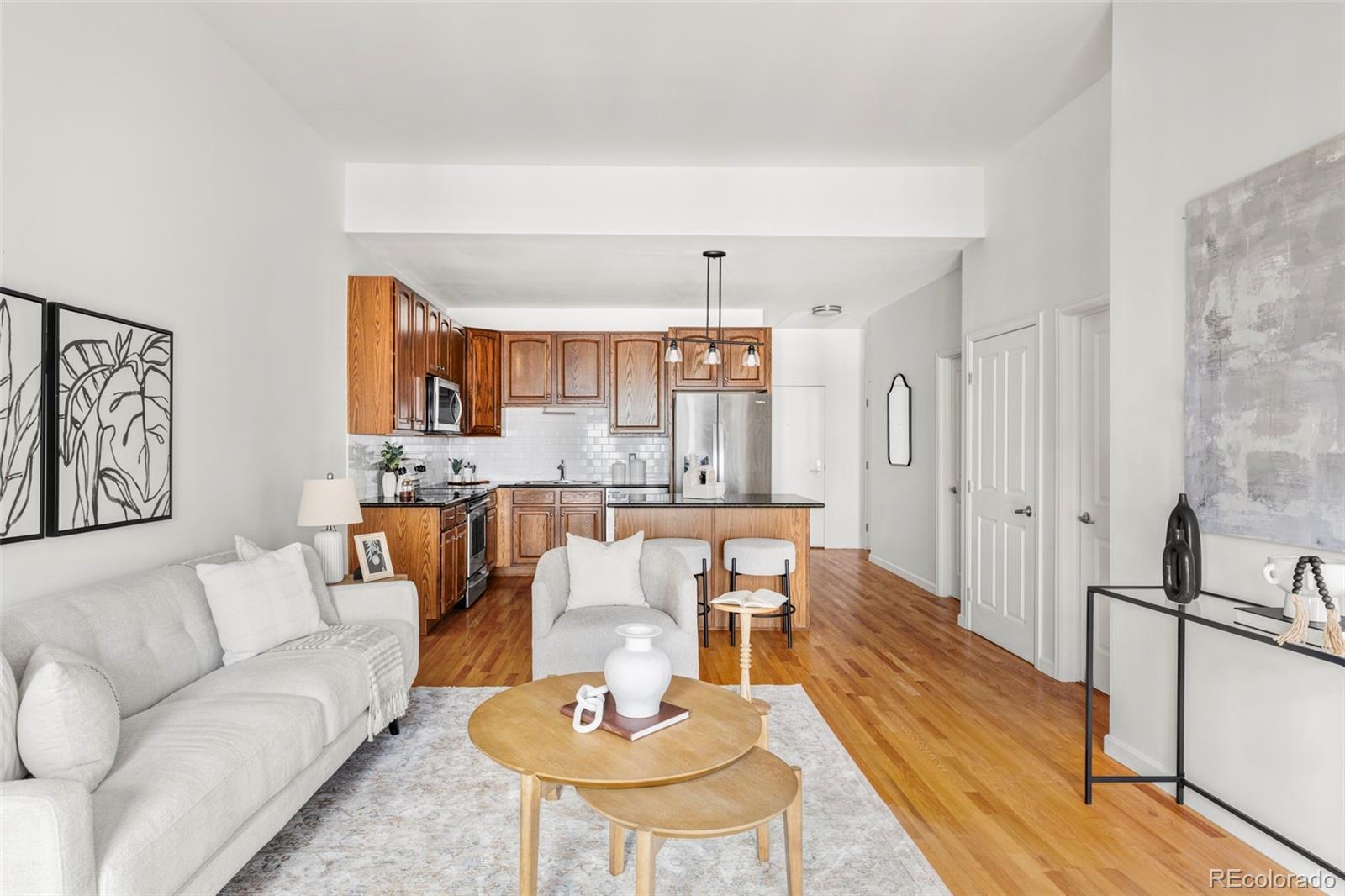 MLS Image #1 for 1950 n logan street 1013,denver, Colorado