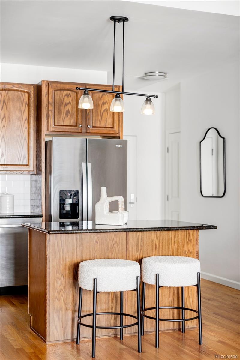 MLS Image #3 for 1950 n logan street 1013,denver, Colorado