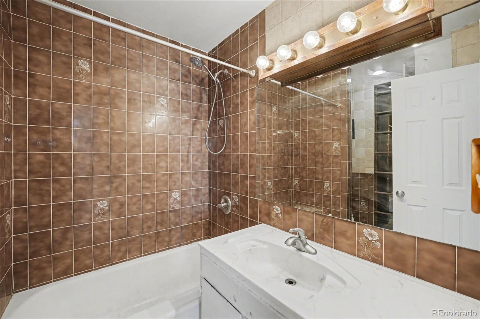 MLS Image #11 for 1701  ironton street,aurora, Colorado