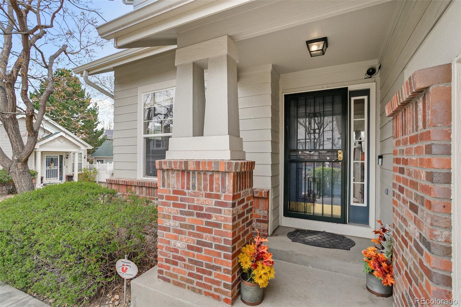 MLS Image #3 for 2552 s troy court,aurora, Colorado