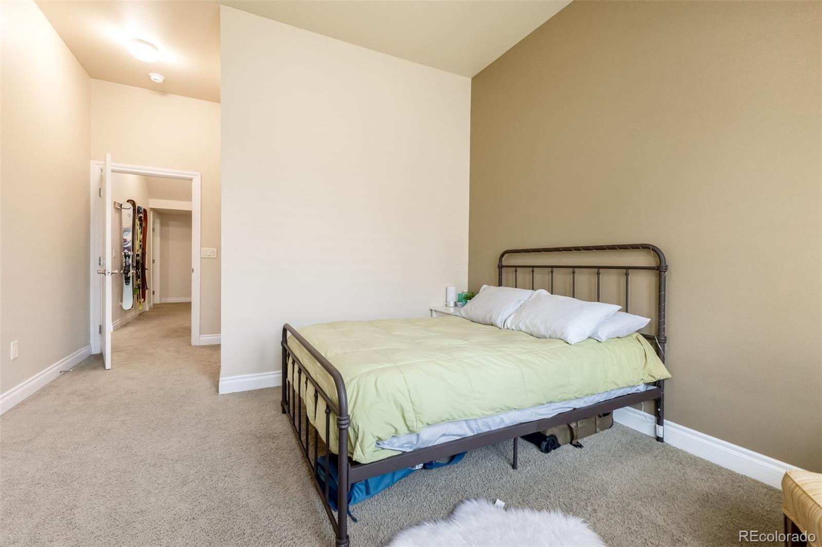 MLS Image #12 for 1700 n emerson street,denver, Colorado