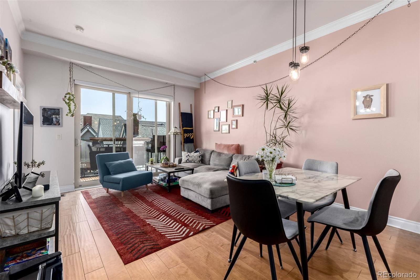MLS Image #2 for 1700 n emerson street,denver, Colorado