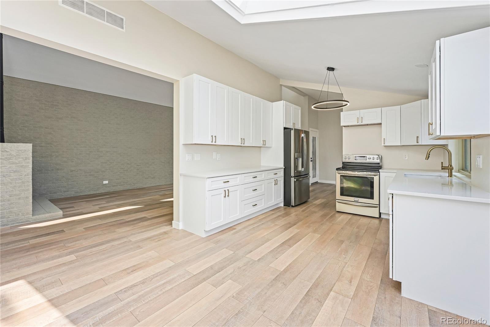 MLS Image #11 for 3333 e florida avenue,denver, Colorado