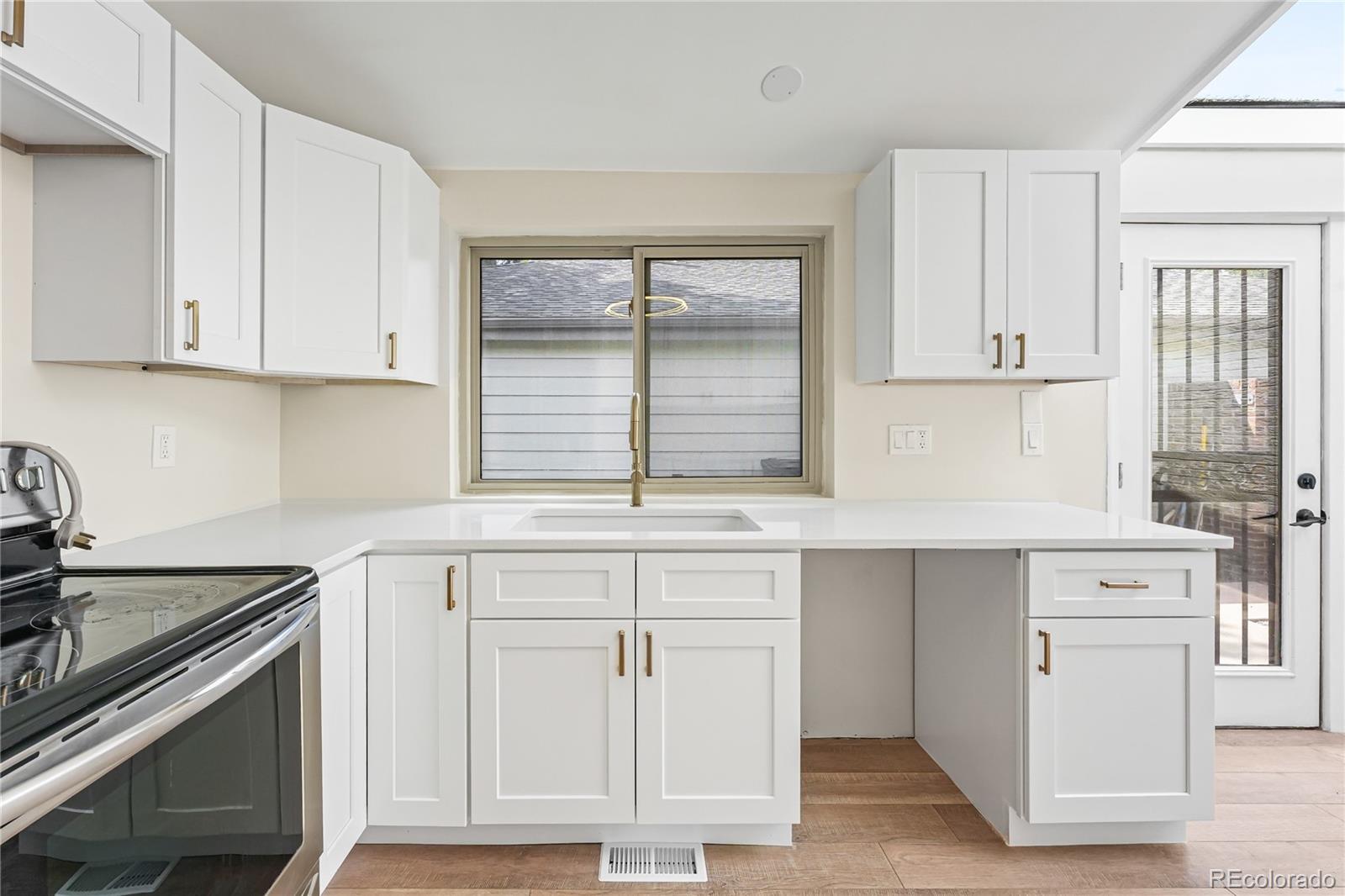 MLS Image #14 for 3333 e florida avenue,denver, Colorado