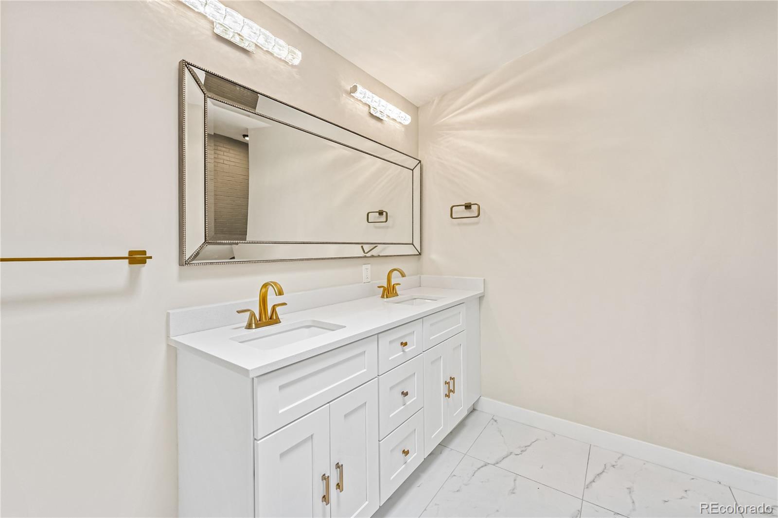 MLS Image #23 for 3333 e florida avenue,denver, Colorado