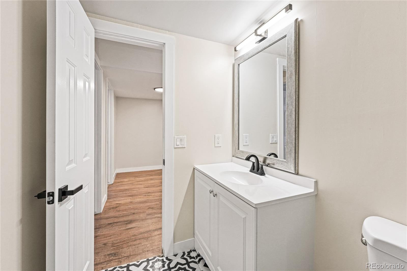 MLS Image #37 for 3333 e florida avenue,denver, Colorado