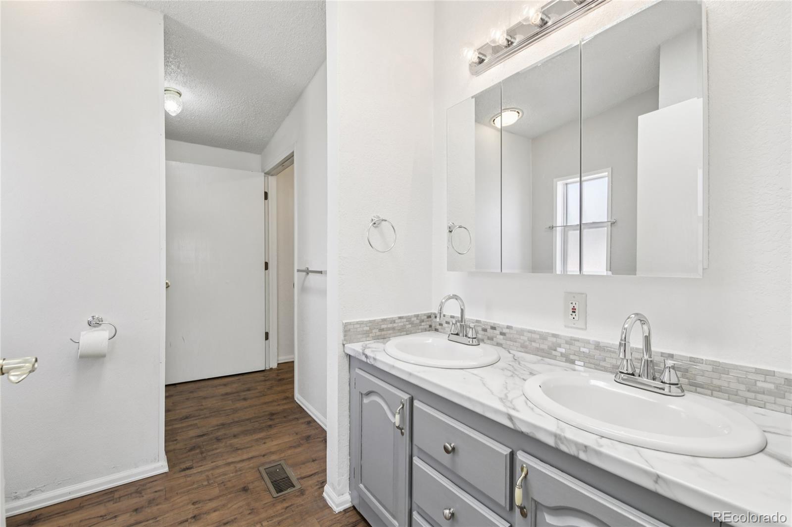 MLS Image #10 for 2612  52nd avenue court,greeley, Colorado