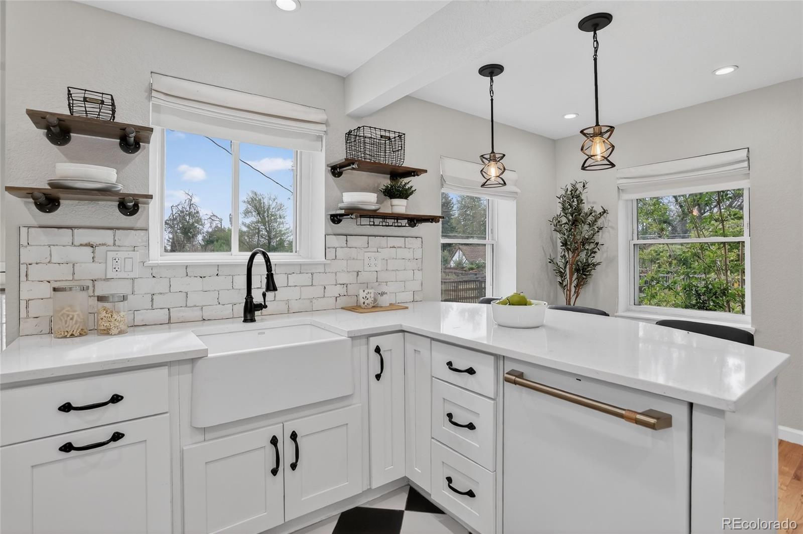 MLS Image #11 for 6907 w 12th avenue,lakewood, Colorado