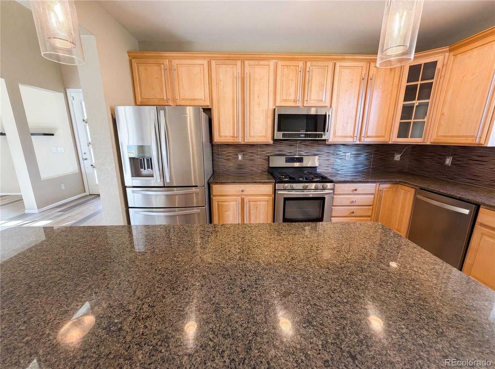 MLS Image #10 for 10049  southlawn circle,commerce city, Colorado