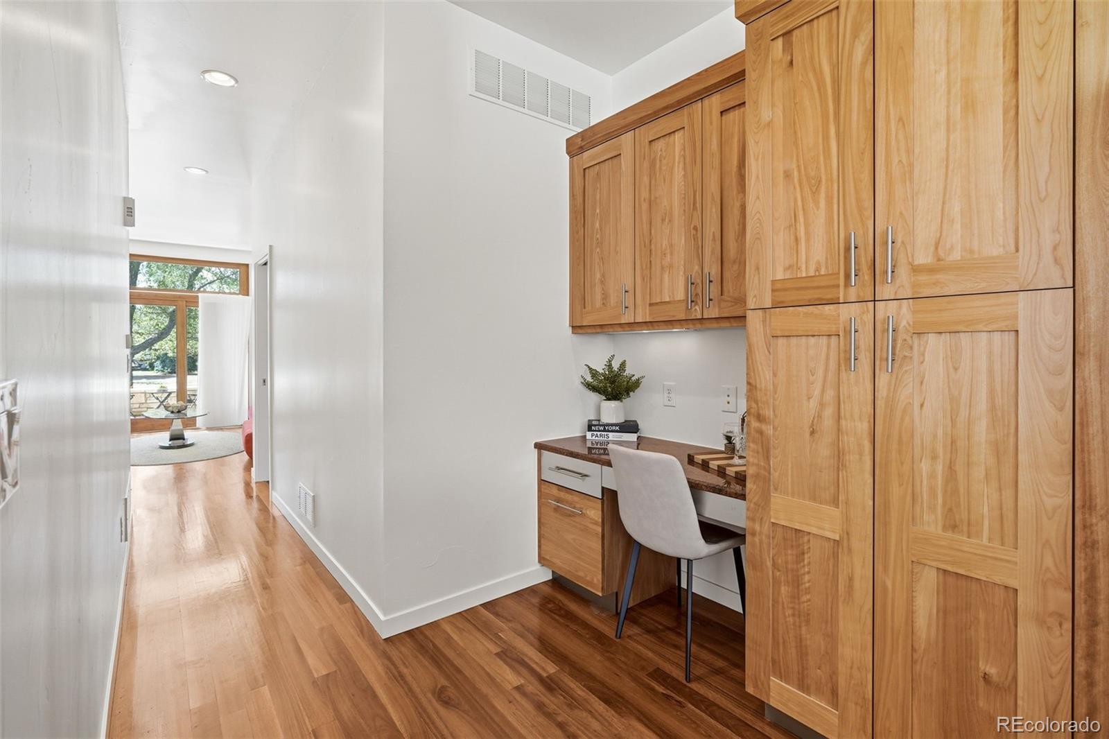 MLS Image #12 for 210 s marion parkway,denver, Colorado