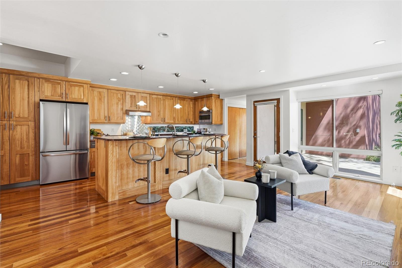 MLS Image #5 for 210 s marion parkway,denver, Colorado