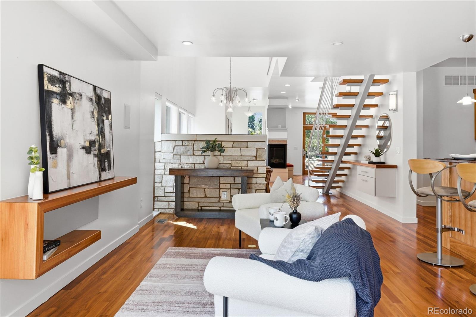 MLS Image #7 for 210 s marion parkway,denver, Colorado