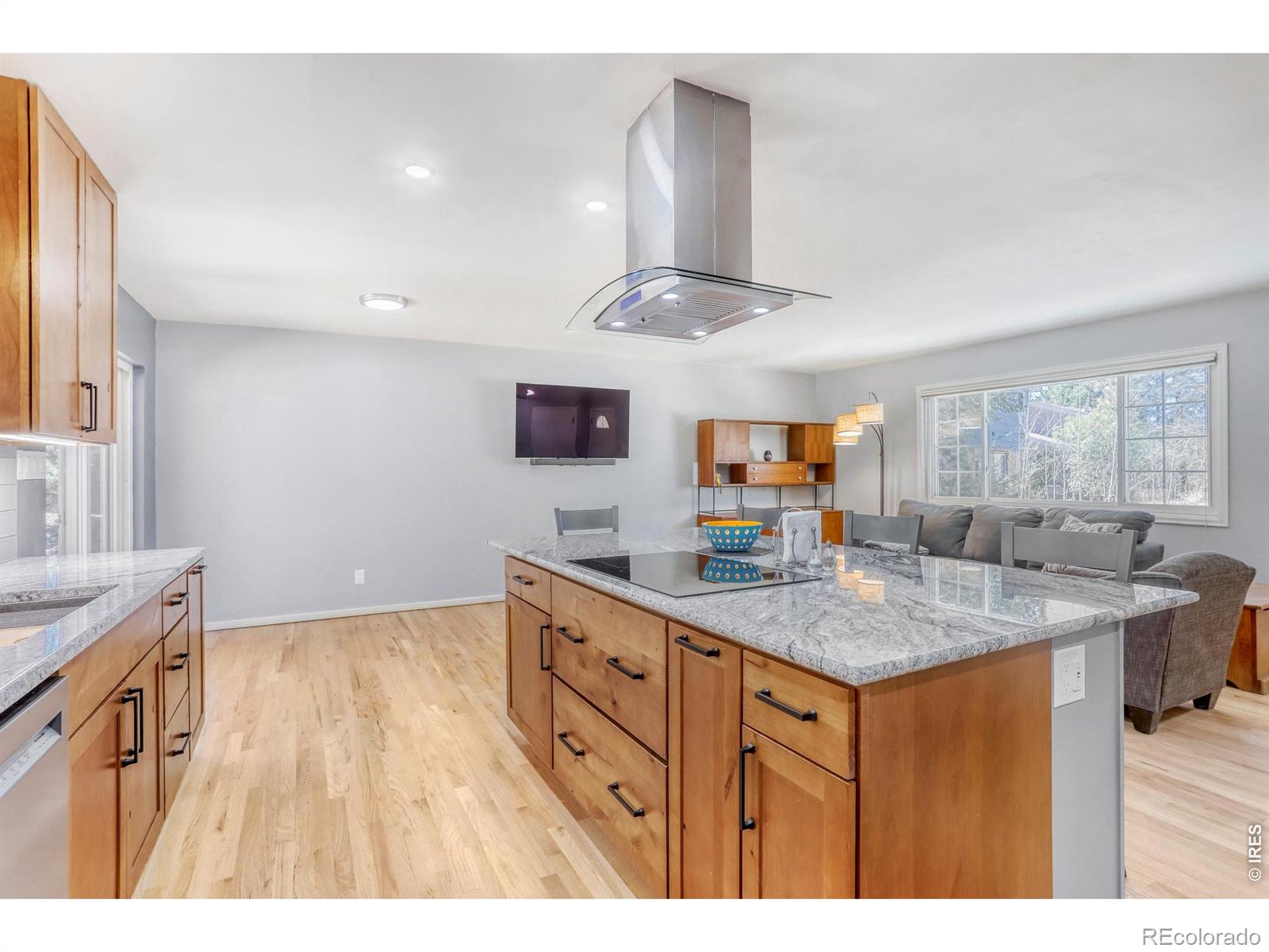 MLS Image #10 for 1805 s pratt parkway,longmont, Colorado
