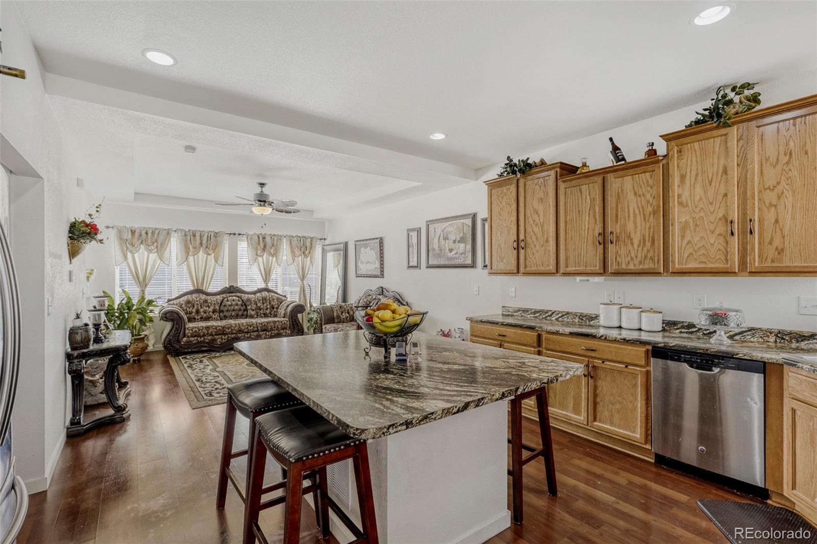 MLS Image #10 for 18621 e 50th place,denver, Colorado