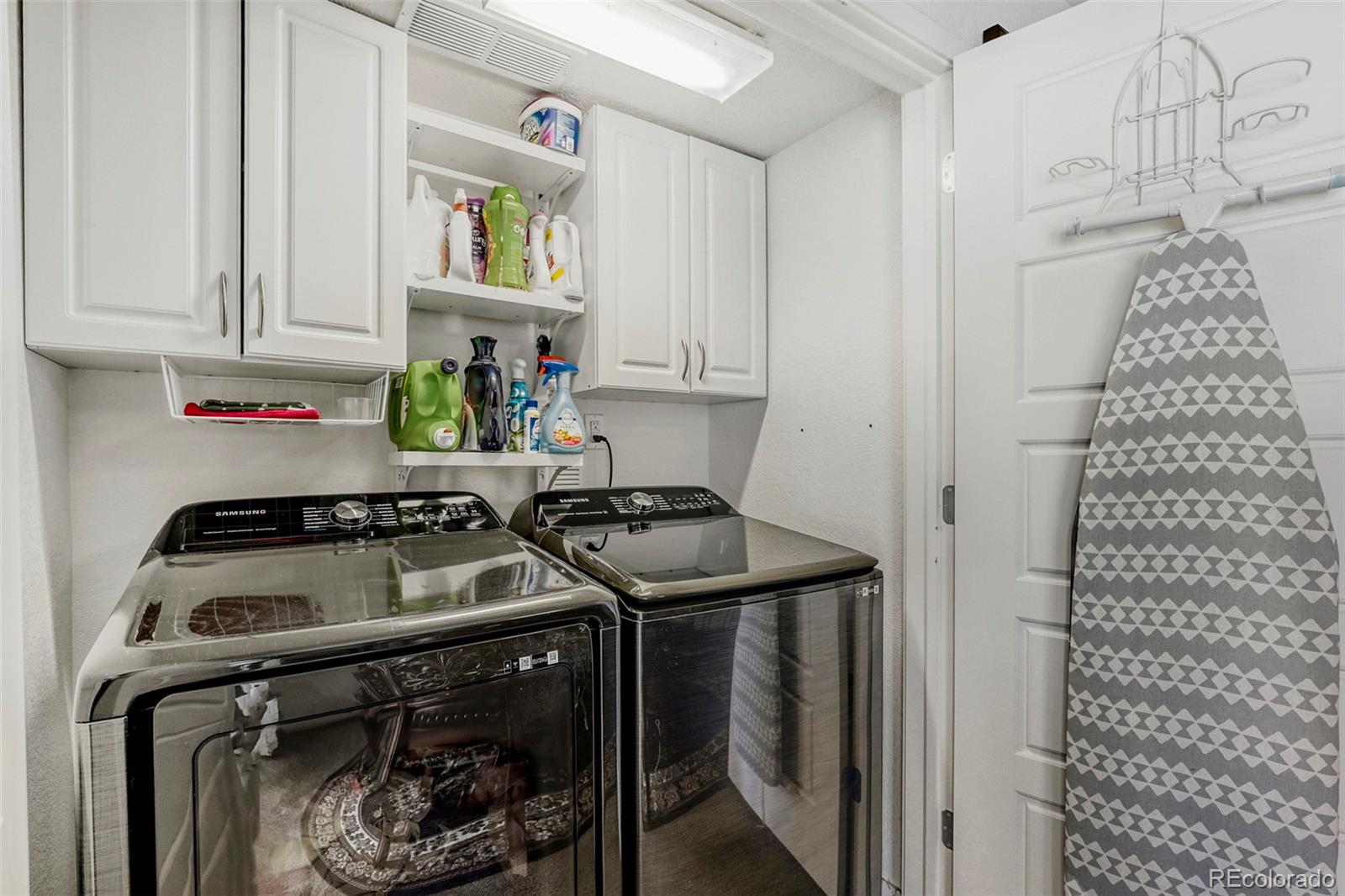 MLS Image #22 for 18621 e 50th place,denver, Colorado
