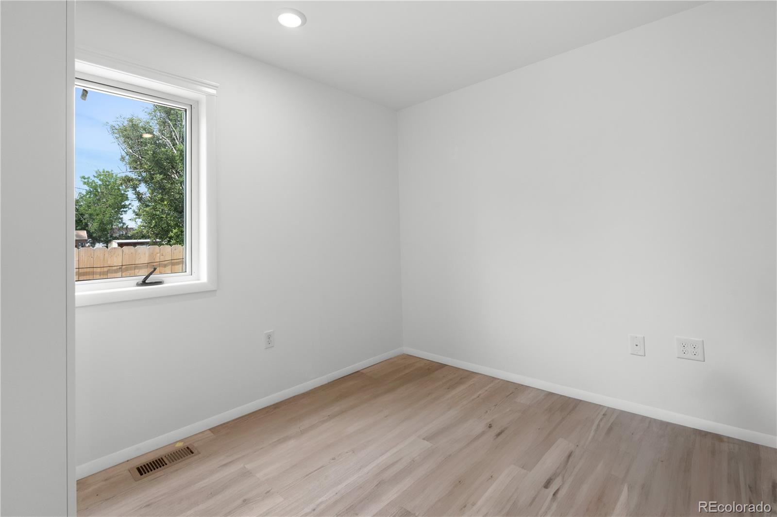 MLS Image #11 for 1957  blackhawk street,aurora, Colorado