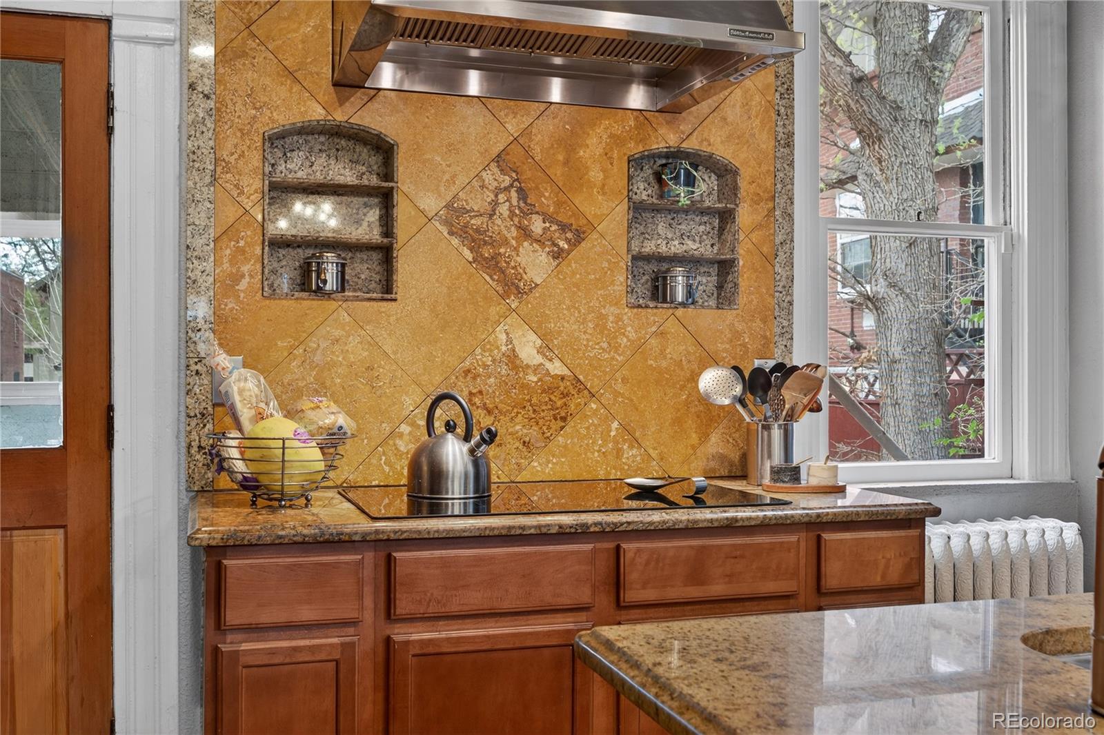 MLS Image #12 for 1160  york street,denver, Colorado