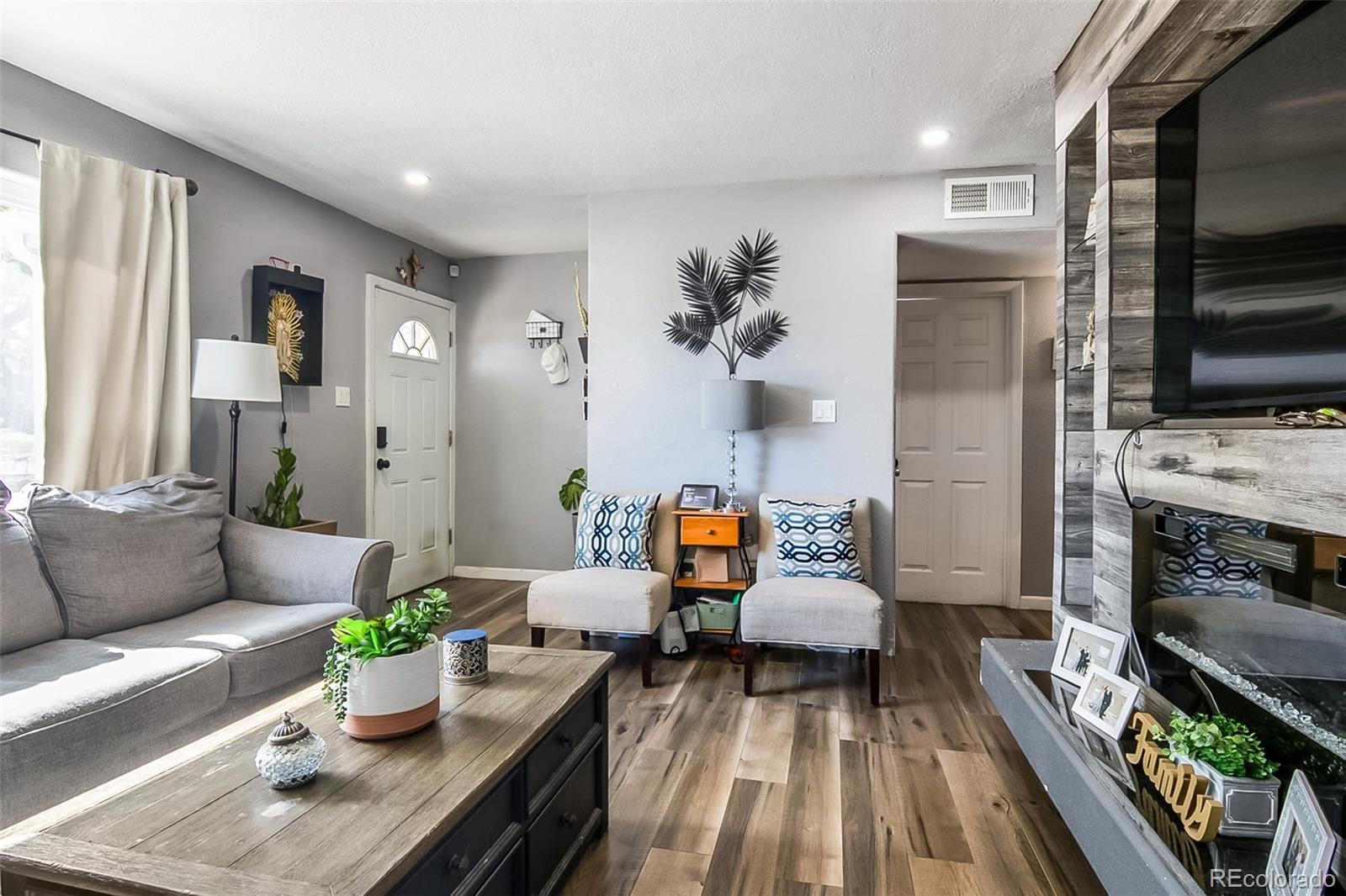 MLS Image #3 for 9360  nagel drive,thornton, Colorado