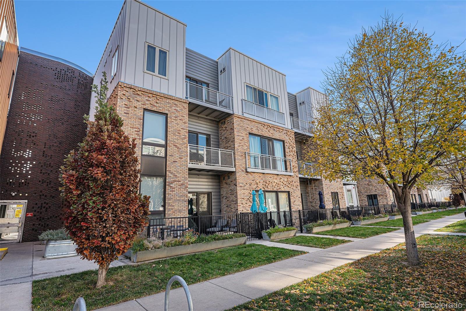 MLS Image #13 for 2550  lawrence street,denver, Colorado