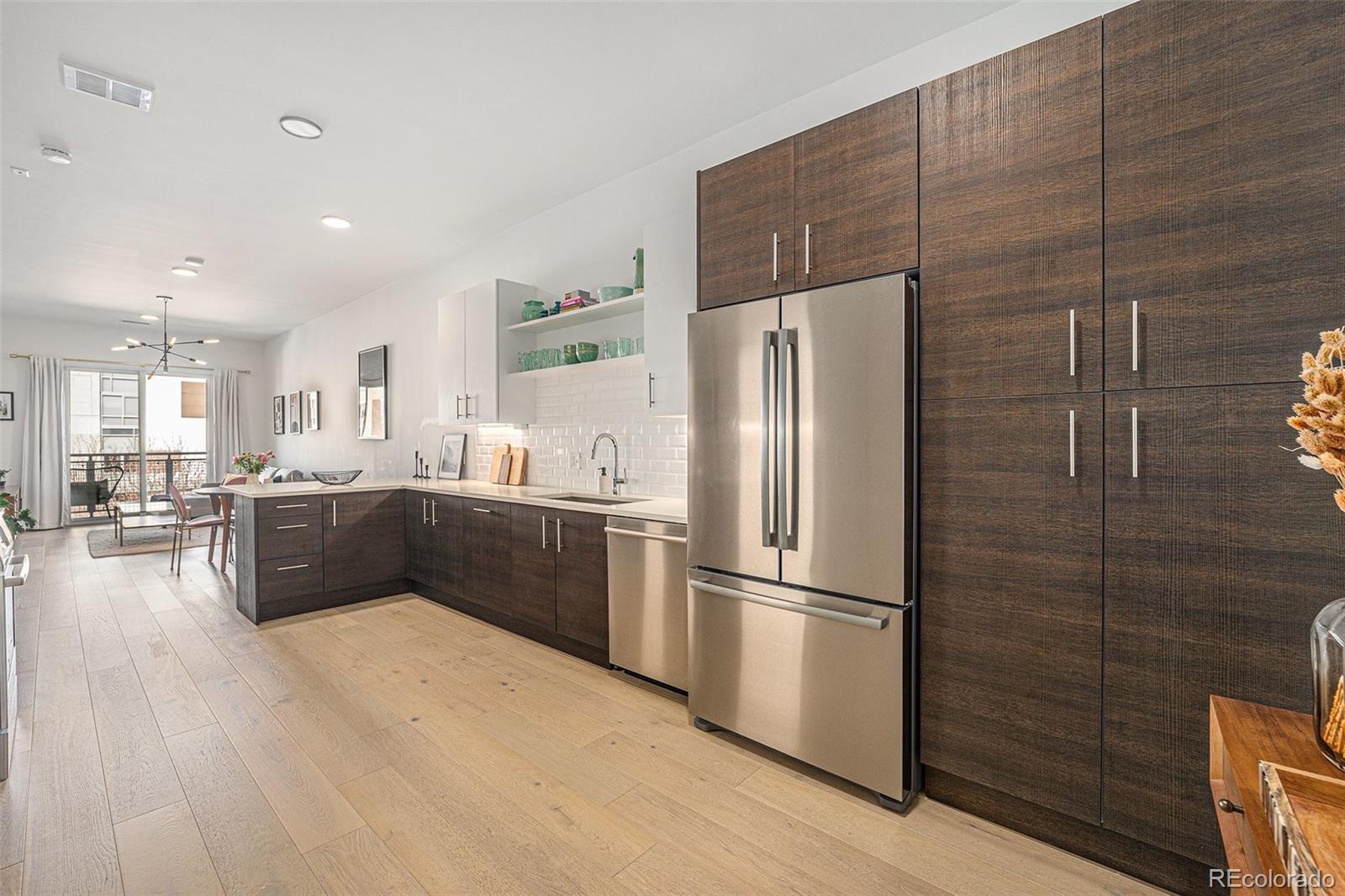 MLS Image #3 for 2550  lawrence street,denver, Colorado
