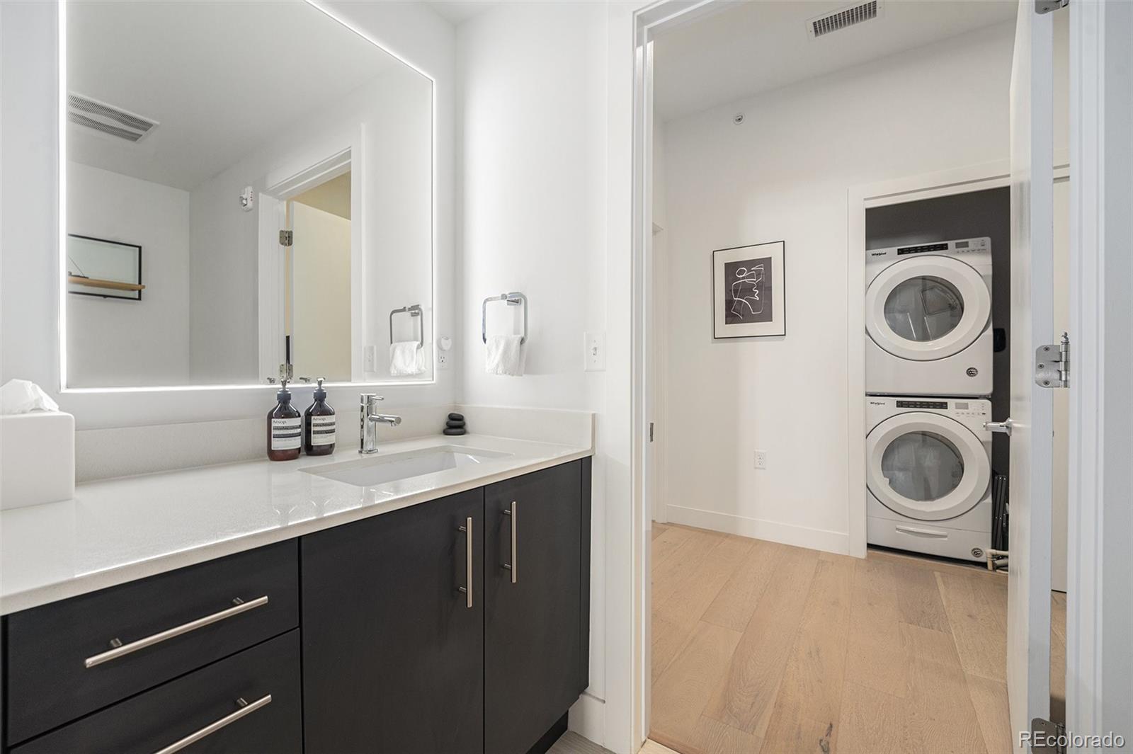 MLS Image #6 for 2550  lawrence street,denver, Colorado