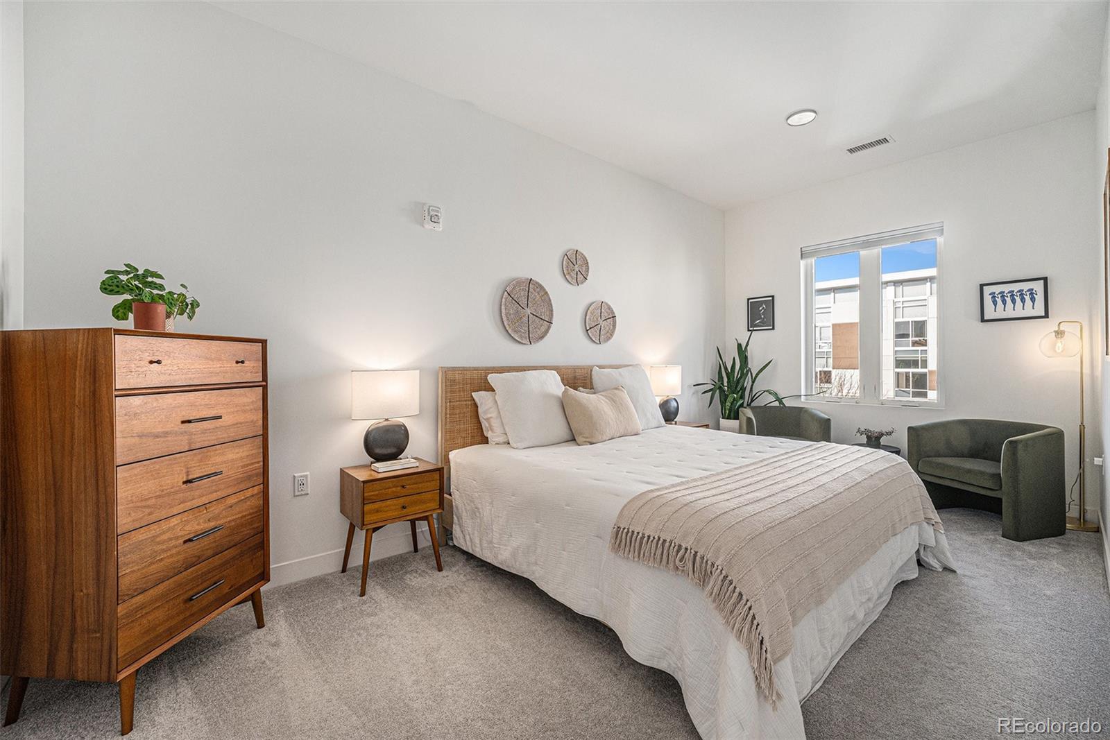MLS Image #7 for 2550  lawrence street,denver, Colorado