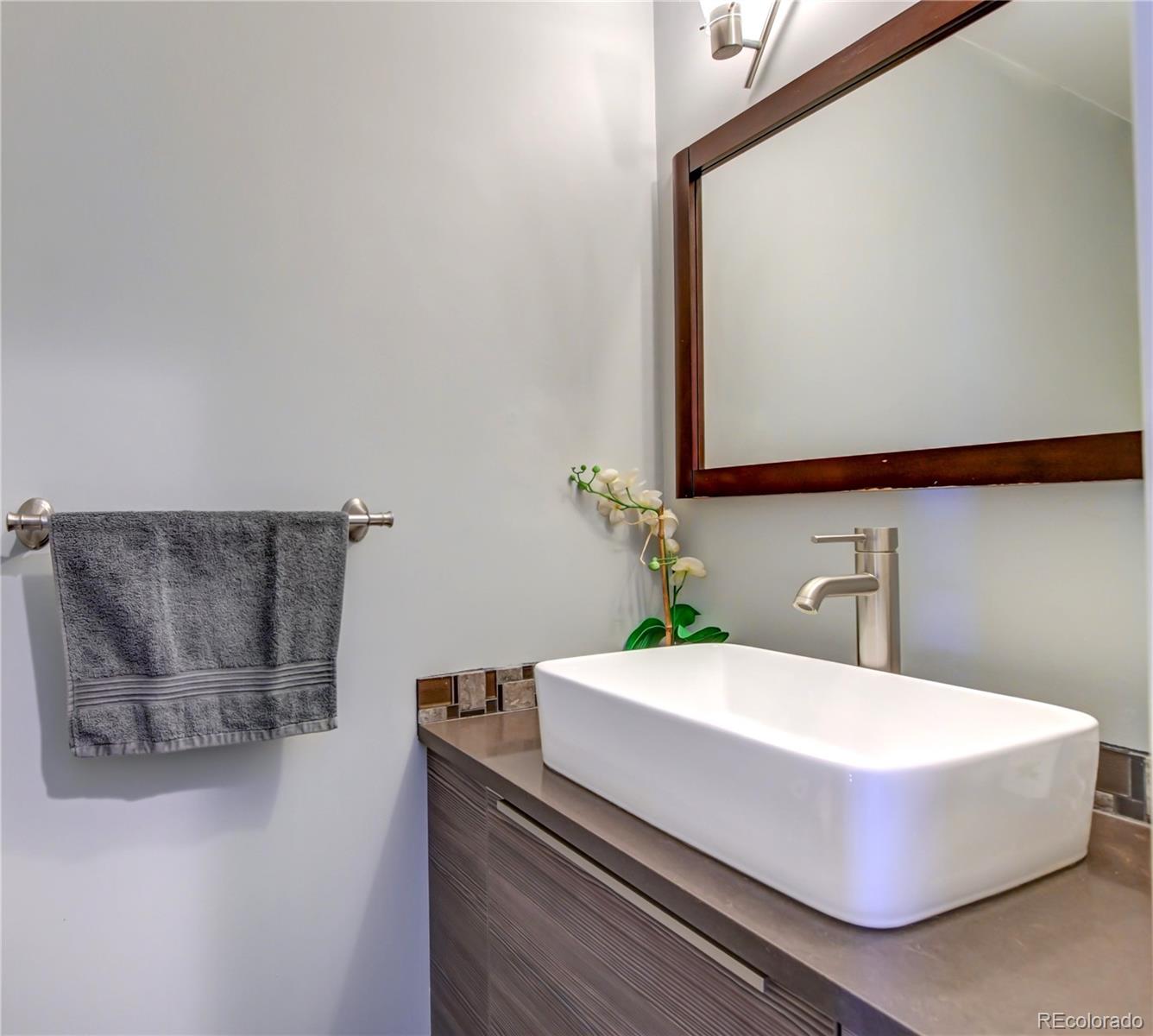MLS Image #10 for 2321 s henry place,denver, Colorado