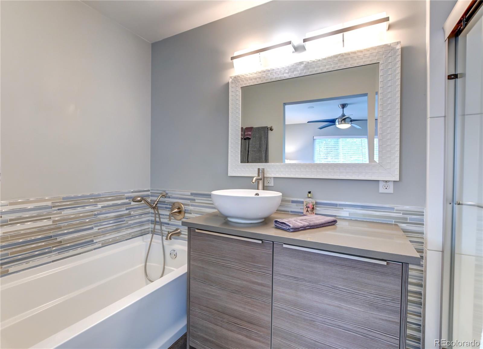 MLS Image #12 for 2321 s henry place,denver, Colorado
