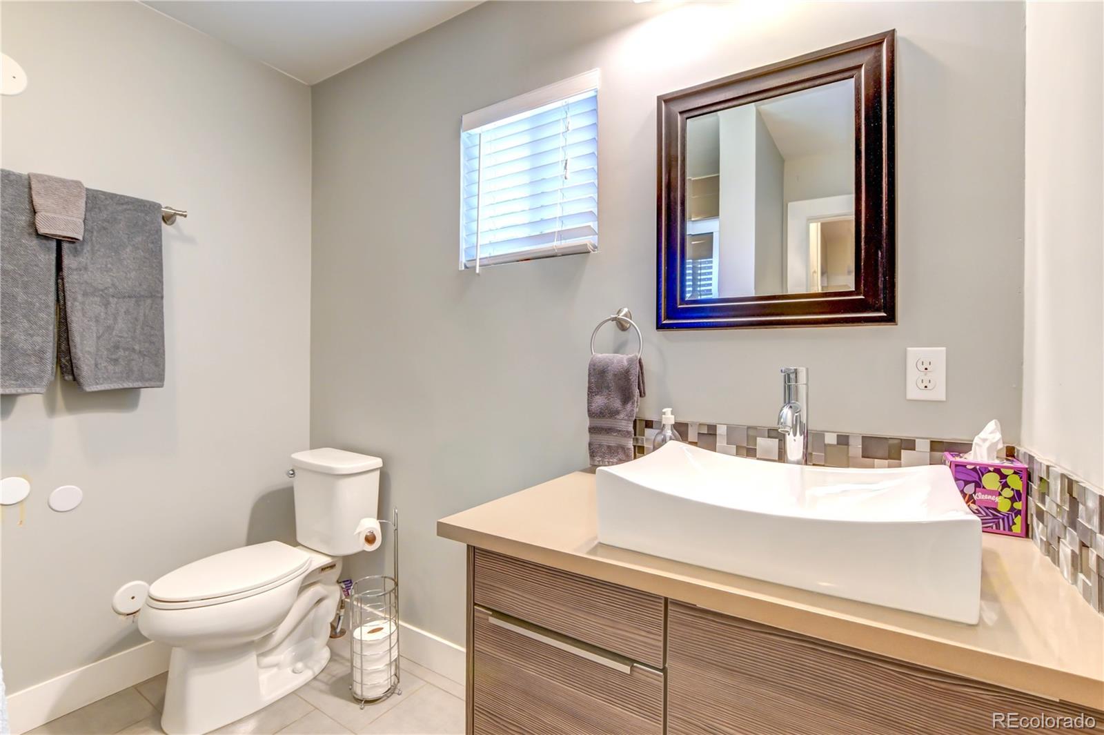 MLS Image #14 for 2321 s henry place,denver, Colorado